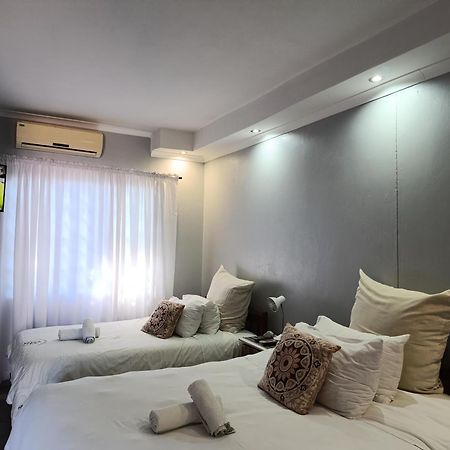 Guest House Bavaria Rundu Exterior photo